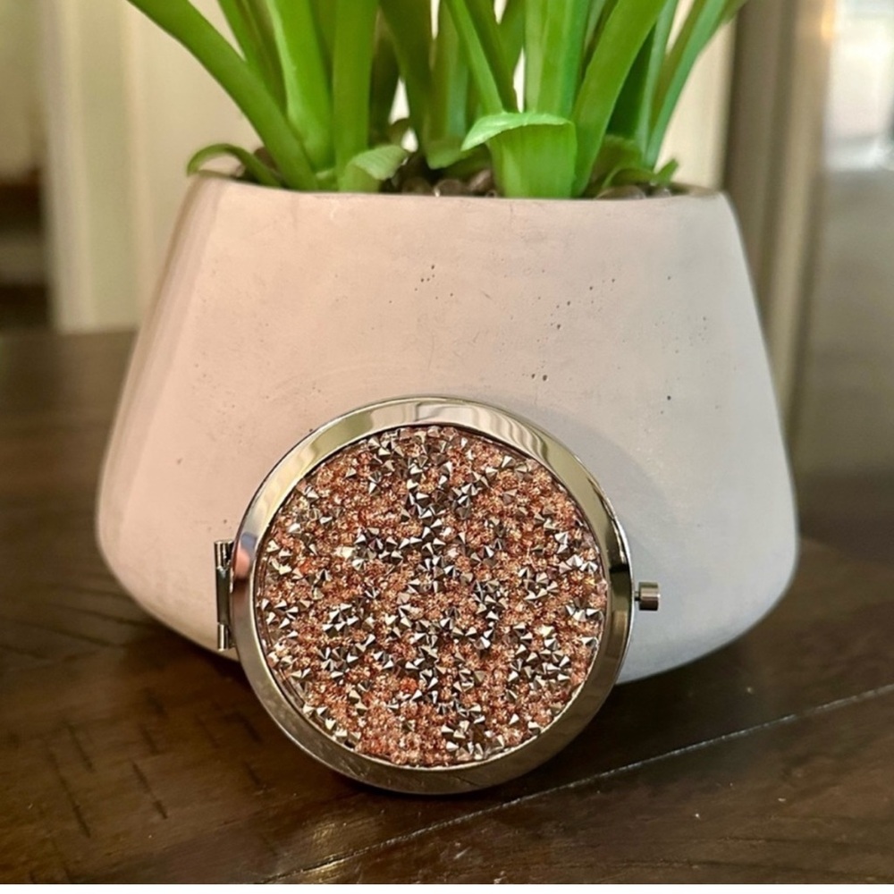New Glam Compact Mirror -Rose on Silver
